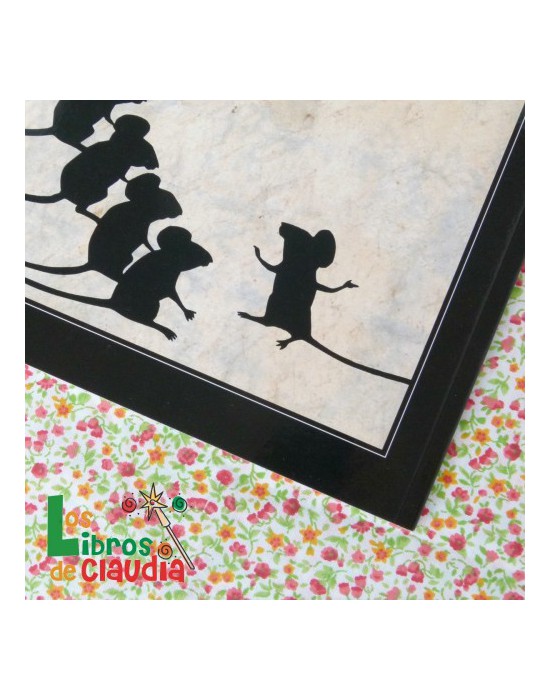 Siete ratones ciegos | Los Libros de Claudia