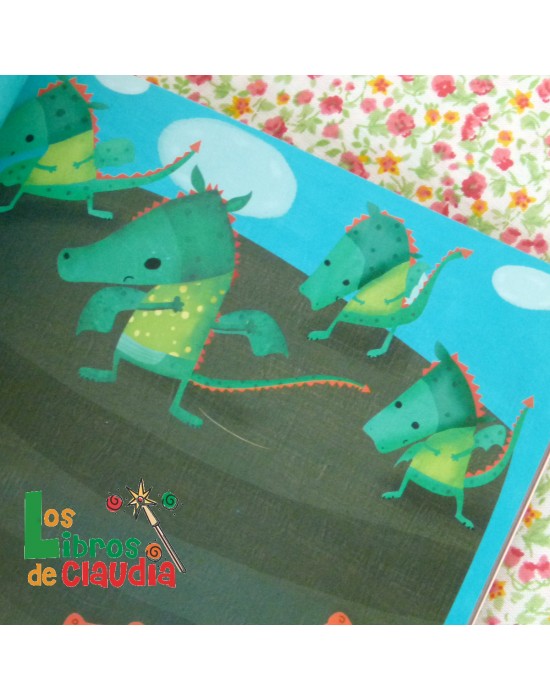 Pequeño dragón aprende a echar fuego | Los Libros de Claudia