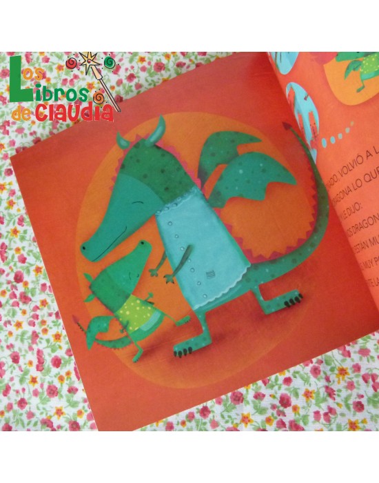 Pequeño dragón aprende a echar fuego | Los Libros de Claudia