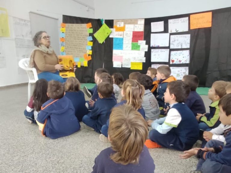 Los Libros de Claudia, ferias del libro en escuelas, narraciones